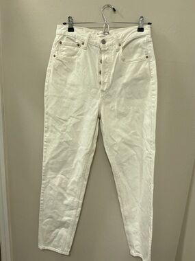 Denim Forum the BF high rise loose white denim size 28L